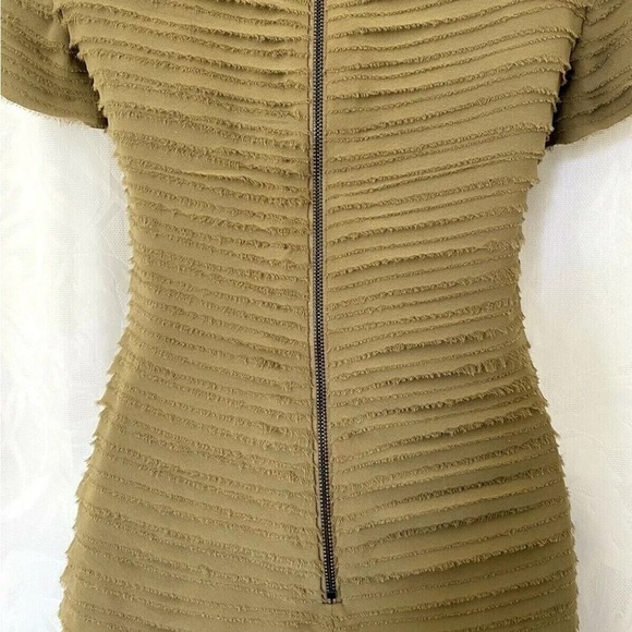 BURBERRY | Sheath Silk Dress Tiered Fringe - Picture 2 of 7